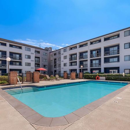 Sonesta Select Charlotte University Research Park Bagian luar foto