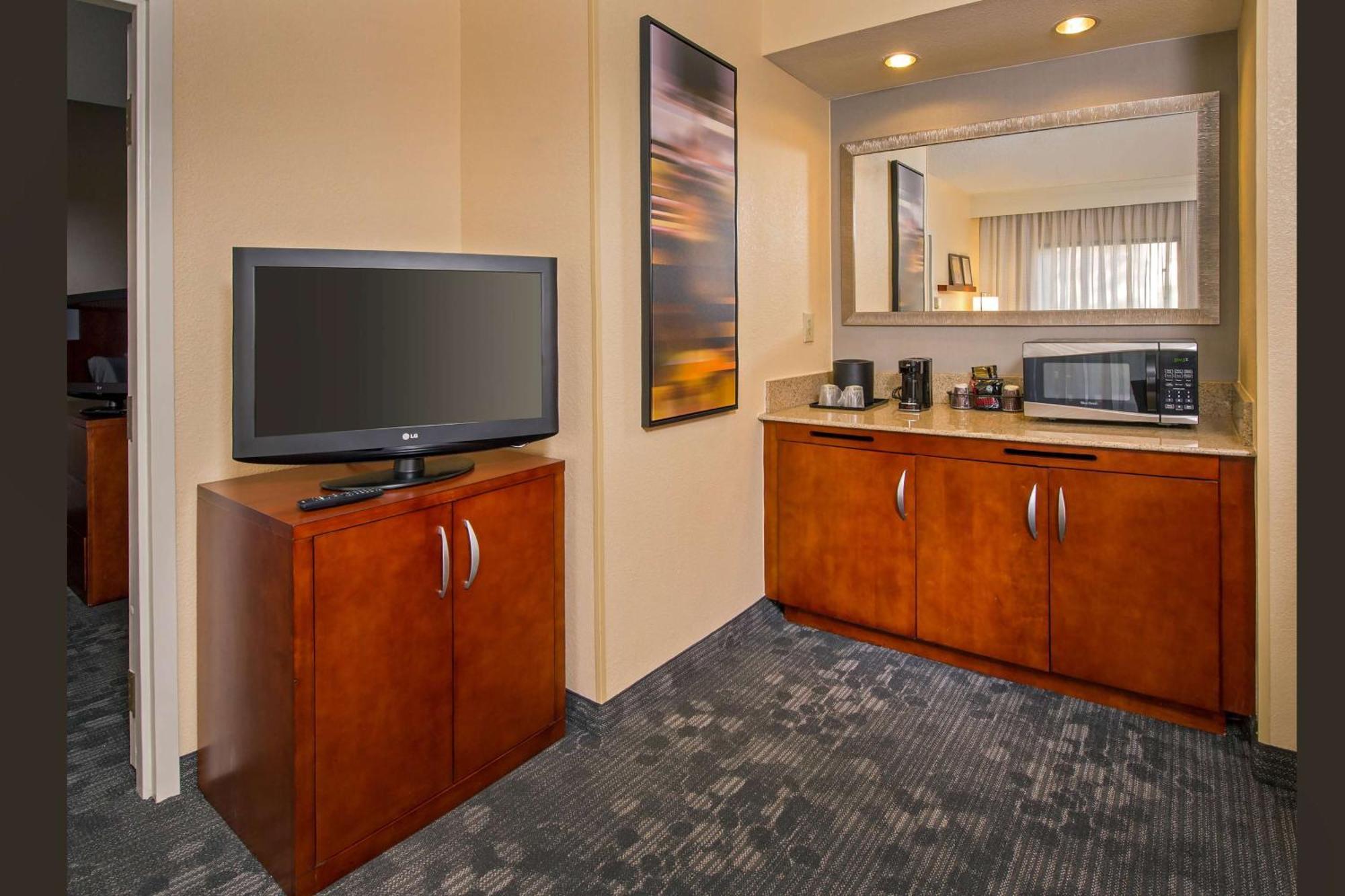 Sonesta Select Charlotte University Research Park Bagian luar foto
