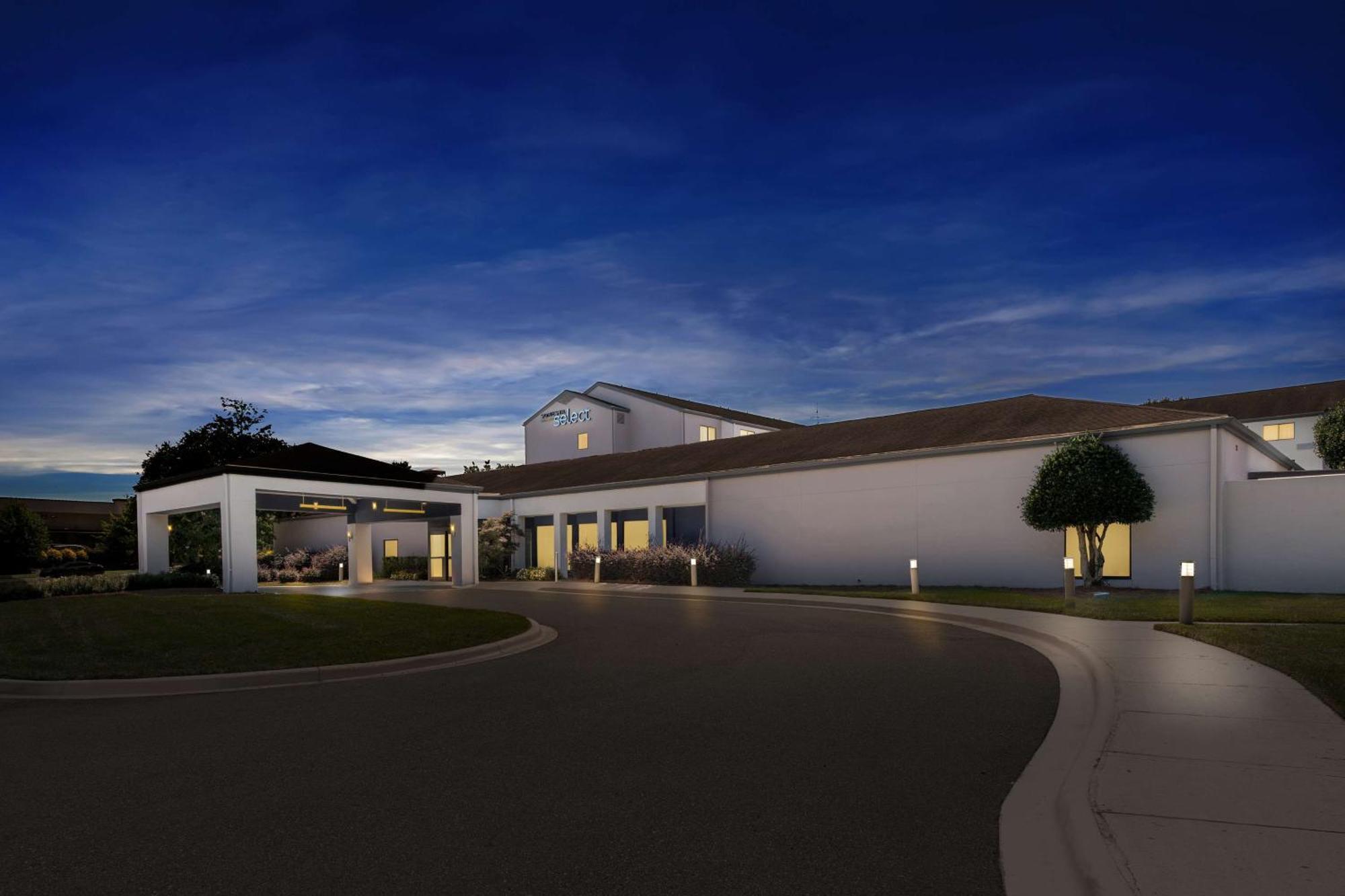 Sonesta Select Charlotte University Research Park Bagian luar foto
